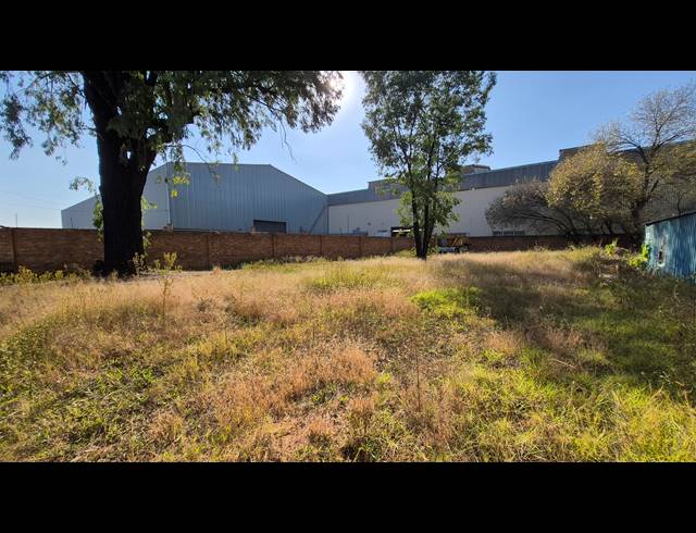 1,000M² FACTORY TO LET IN ANDERBOLT